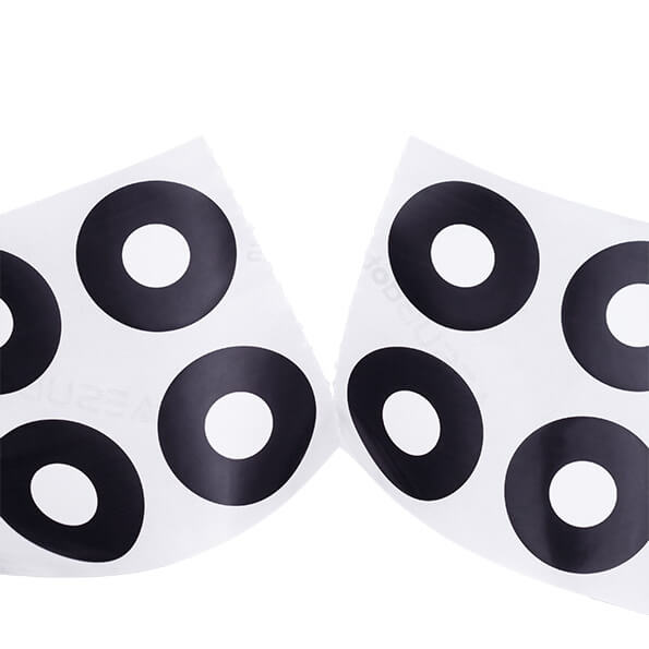 AESUBdots Black & White 3 mm reference targets for 3D scanning — detail 3