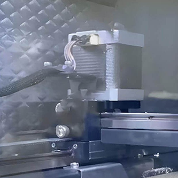 CreatBot PEEK-250 silicon-carbide hot-end and direct-drive extruder carriage, close-up