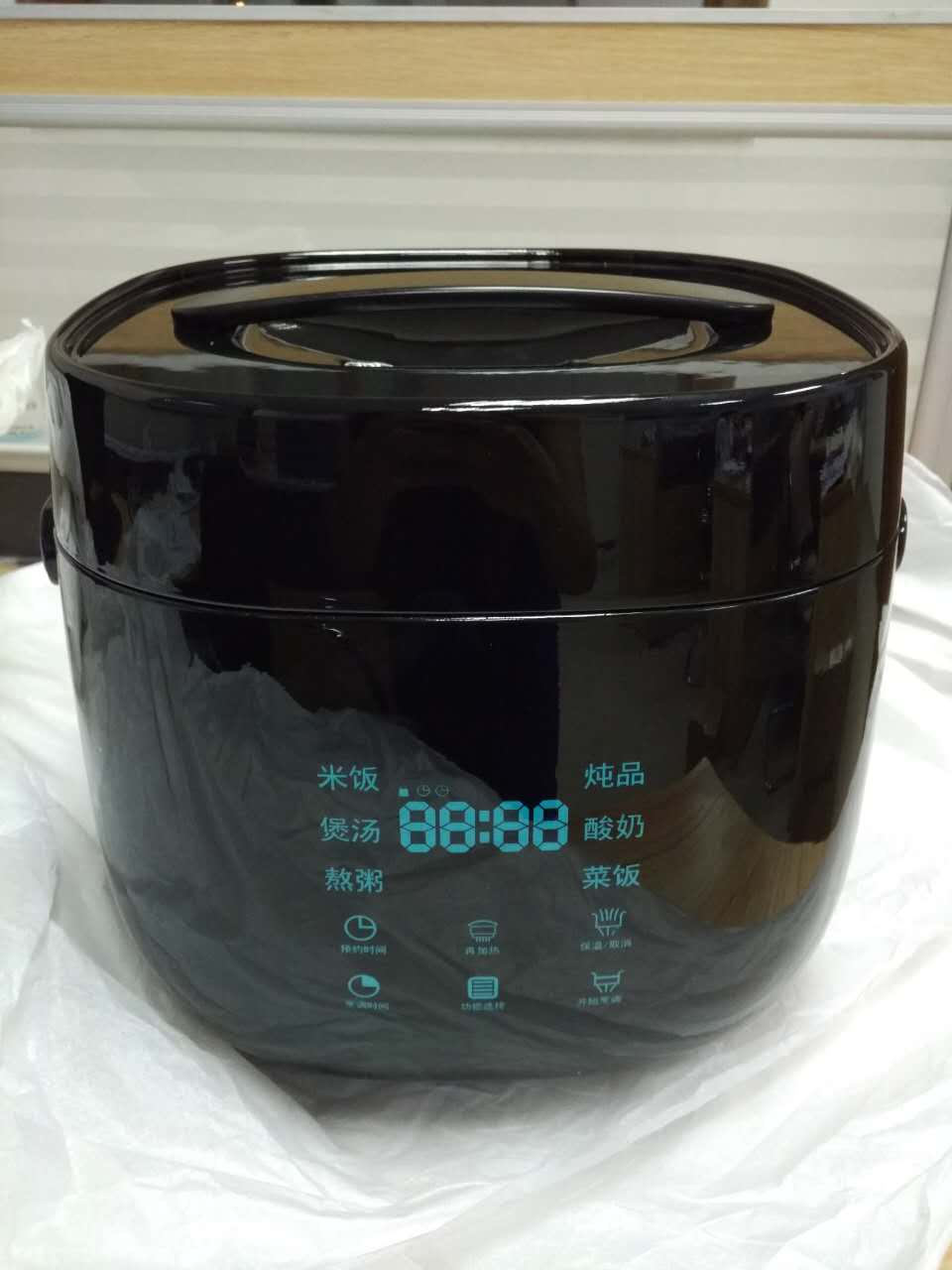 Gloss-black painted SLA appliance prototype &mdash; Kings SLA 1450 Pro paint-ready CMF model