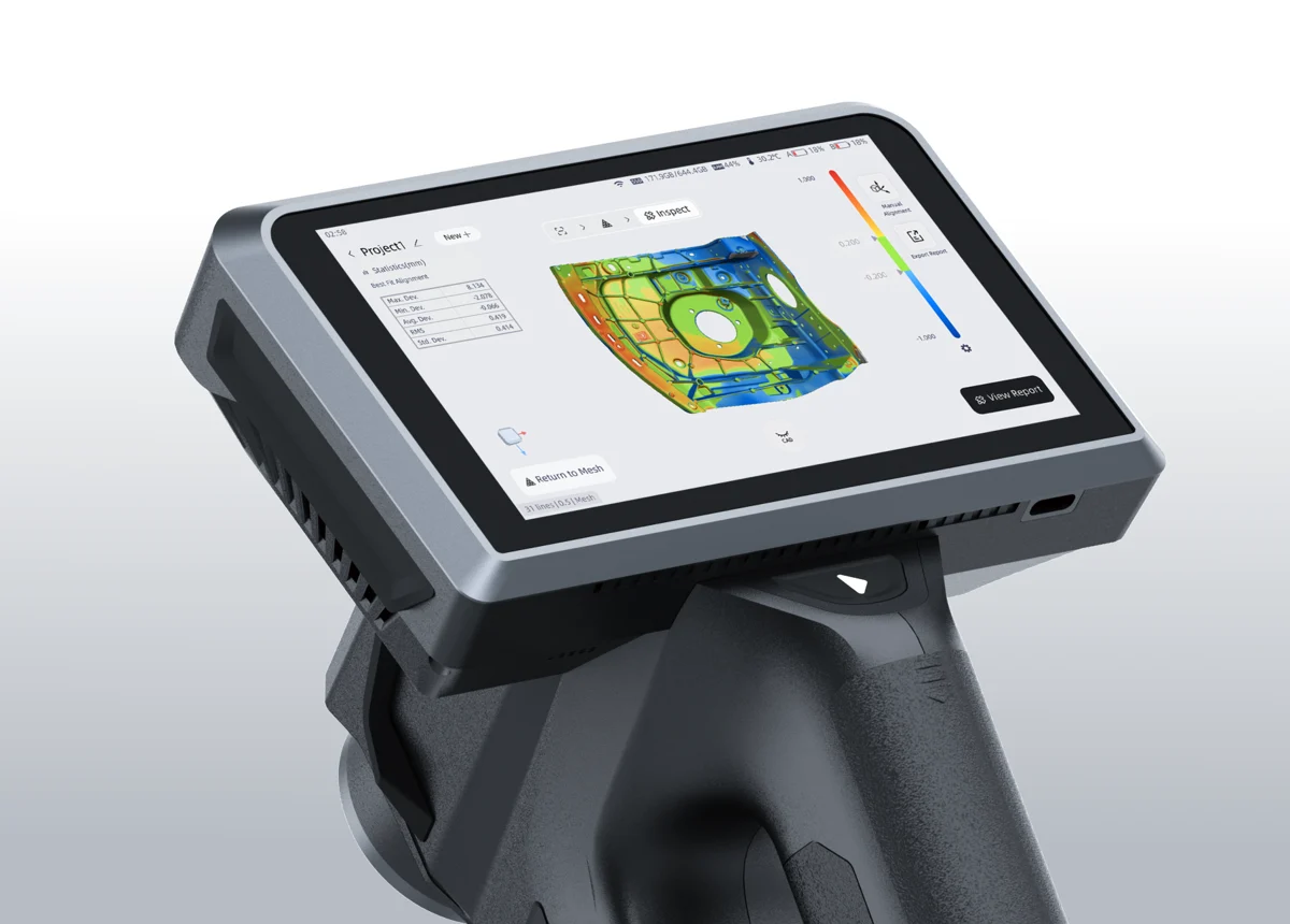 FreeScan Omni running SHINING3D Inspect on-scanner inspection